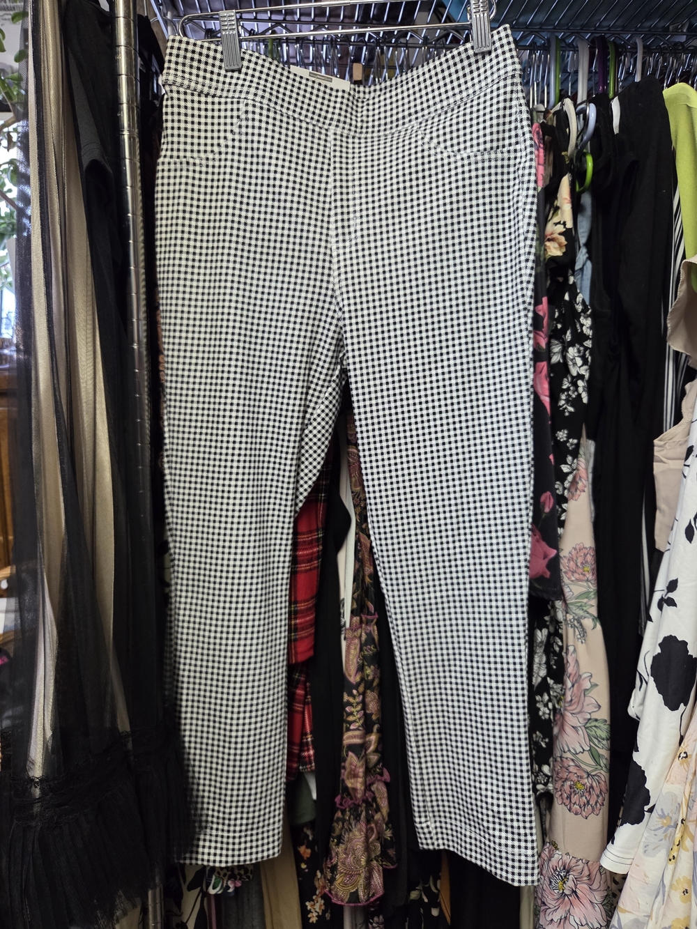 Time and Tru Black and White Gingham Cropped Pants